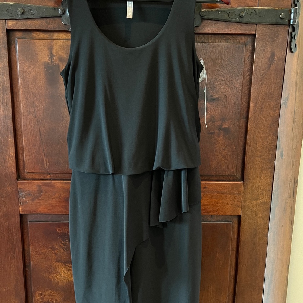 NWT BLACK DRESS, blouson effect styling, pull over, no zip!, size M